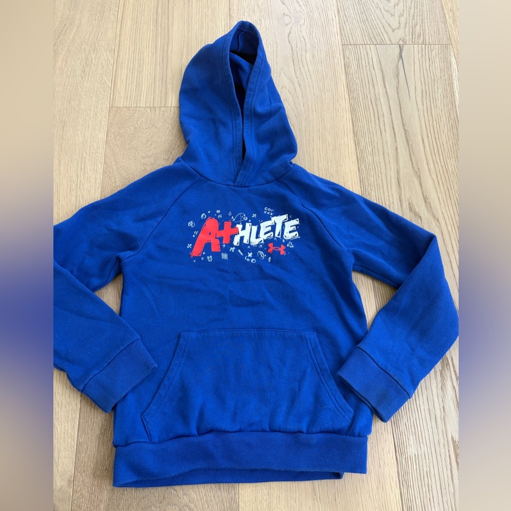 Under armour hoodie size small